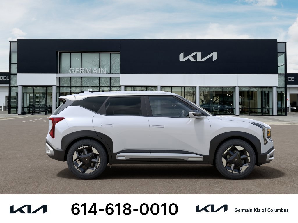 New 2027 Kia Seltos S FWD image 10