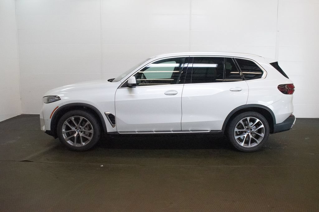 Used 2024 BMW X5 xDrive40i w/ Premium Package AWD/4WD image 7