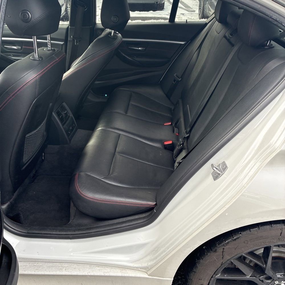 Used 2017 BMW 340i xDrive Sedan image 18