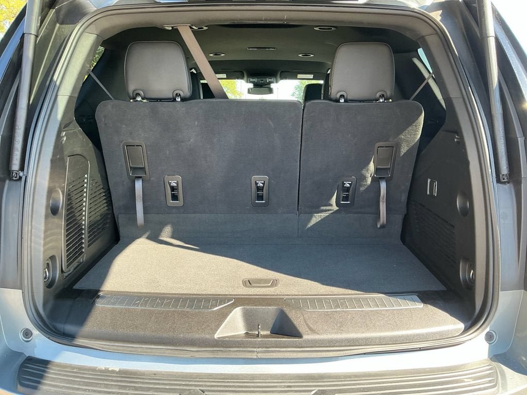 Used 2025 Chevrolet Tahoe Z71 AWD/4WD image 17