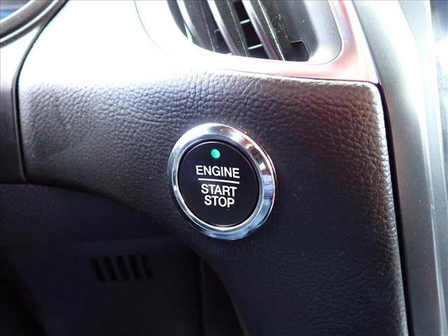 Used 2024 Ford Edge Titanium image 25