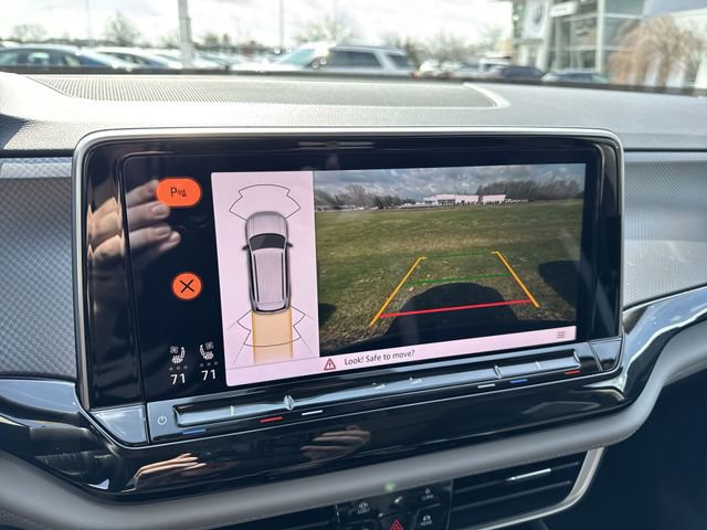 New 2026 Volkswagen Atlas Peak Edition image 14