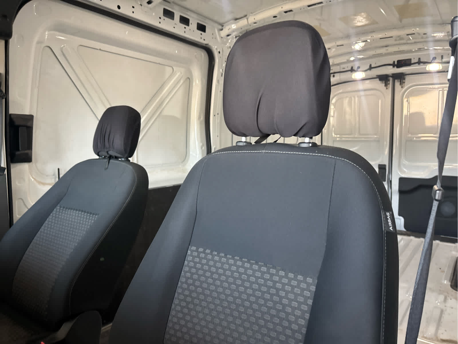 Used 2024 Ford Transit 250 148 Medium Roof RWD image 22