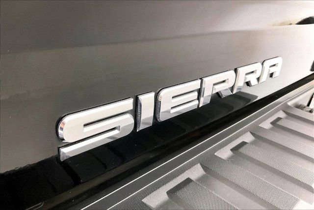 Used 2018 GMC Sierra 1500 SLT AWD/4WD image 31