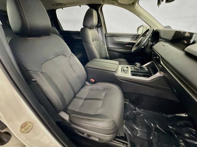 Used 2024 MAZDA CX-90 3.3 Turbo w/ Preferred Plus AWD/4WD image 29