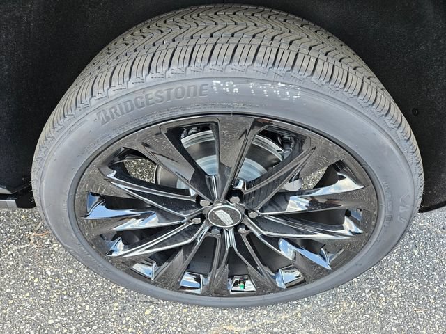 New 2026 Cadillac Escalade Platinum Sport w/ LPO, ONYX Package AWD/4WD image 14