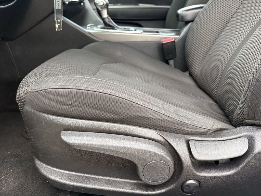 Used 2020 Kia Optima LX FWD image 13