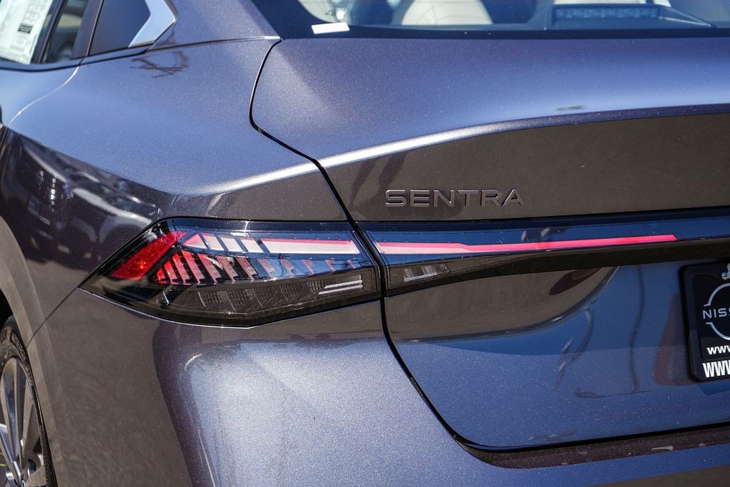 New 2026 Nissan Sentra SL FWD image 9
