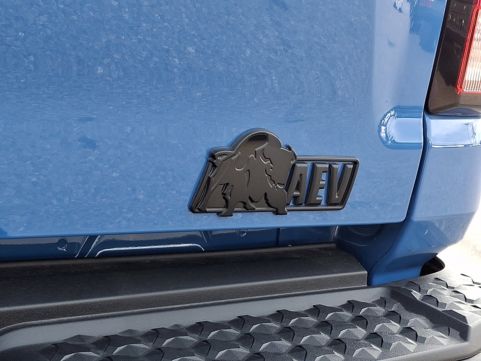 Used 2025 Chevrolet Colorado ZR2 w/ ZR2 Bison Edition image 30