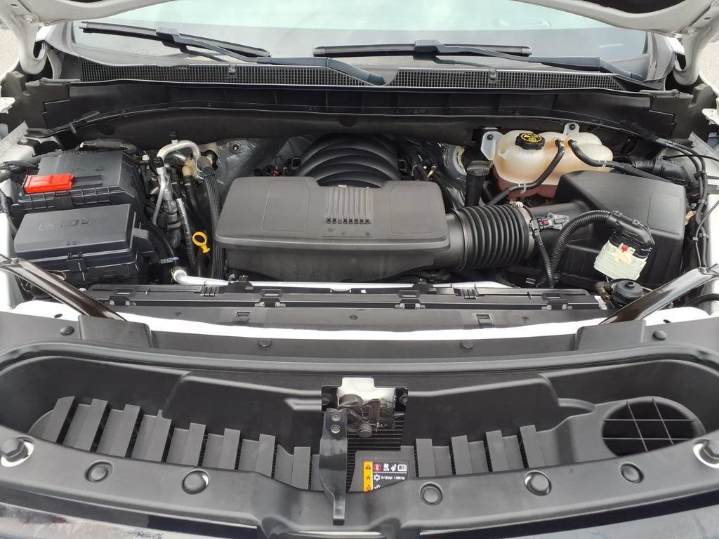 Used 2023 Chevrolet Suburban Premier AWD/4WD image 33