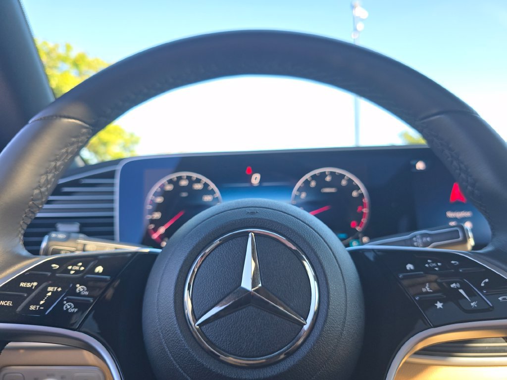 Used 2024 Mercedes-Benz GLE 350 4MATIC image 29