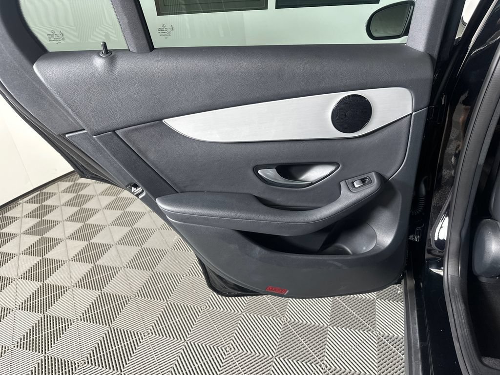 Certified 2022 Mercedes-Benz GLC 300 image 24