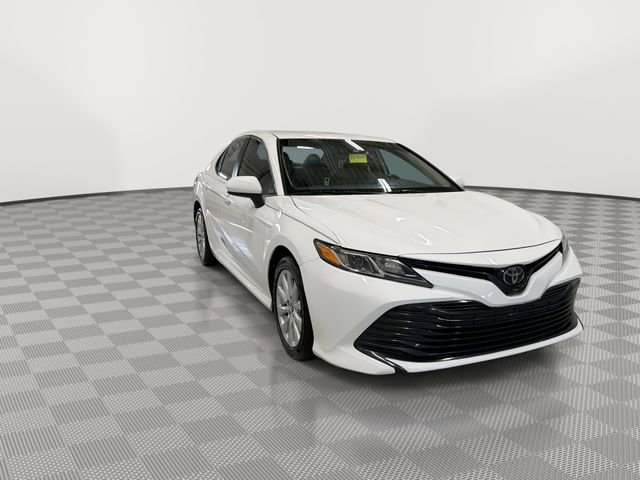Used 2019 Toyota Camry LE image 13
