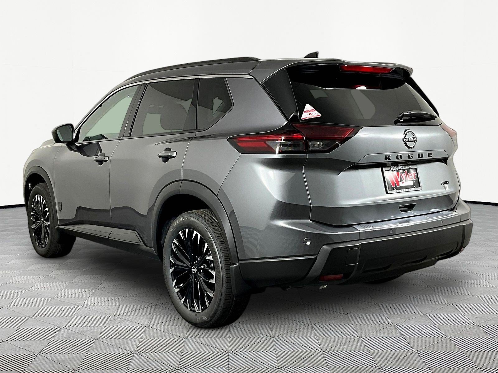 New 2026 Nissan Rogue Dark Armor AWD/4WD image 4