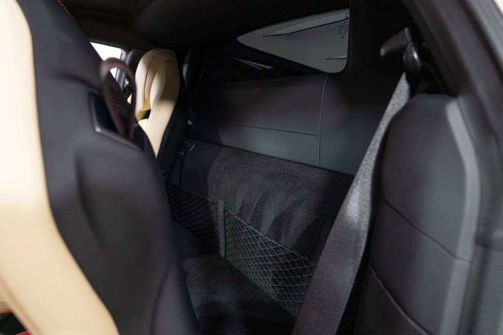 Used 2021 Ferrari F8 Tributo image 38