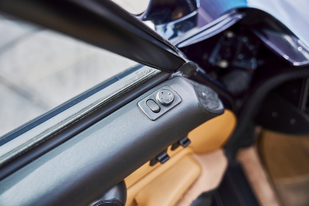 Used 1997 Porsche 911 Turbo image 44