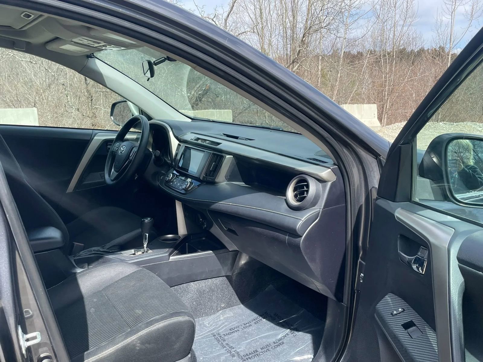 Used 2014 Toyota RAV4 XLE image 29