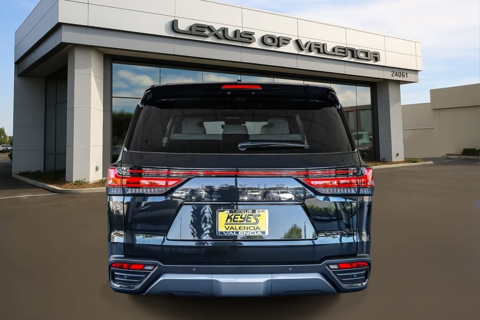 New 2026 Lexus LX 600 4WD w/ Luxury Package image 5