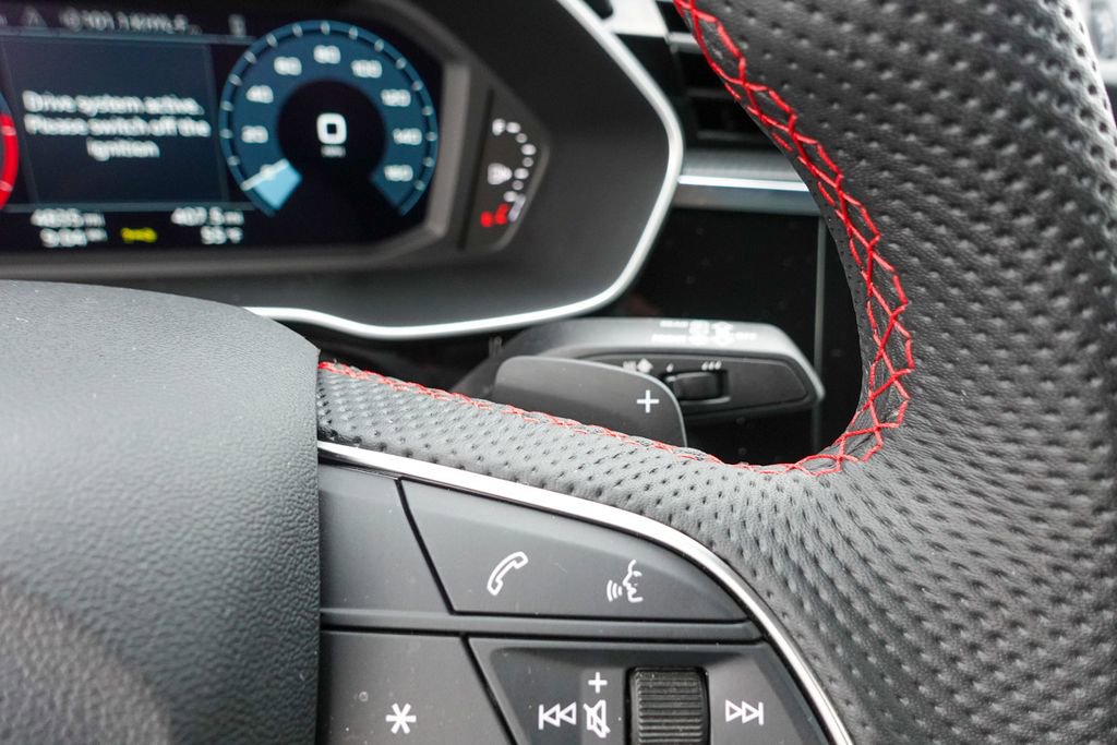 Used 2025 Audi Q3 2.0T Premium Plus w/ Premium Plus Package image 19