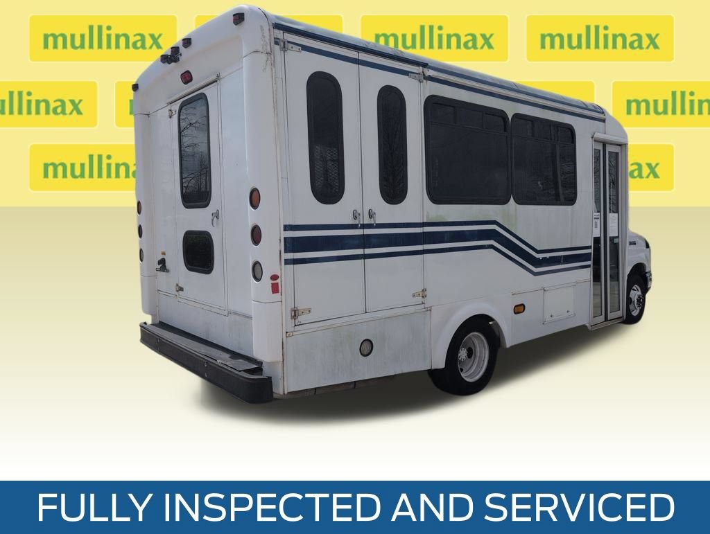 Used 2015 Ford E-450 and Econoline 450 Super Duty w/ Shuttle Bus Prep Package RWD image 3