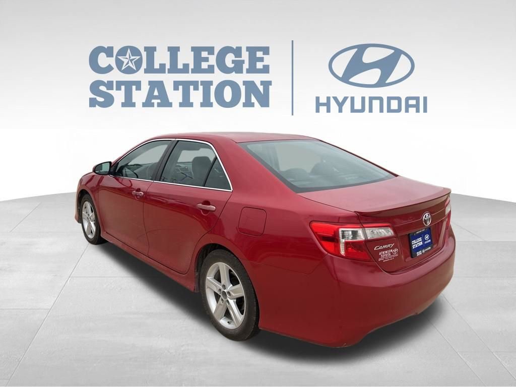 Used 2014 Toyota Camry SE FWD image 9