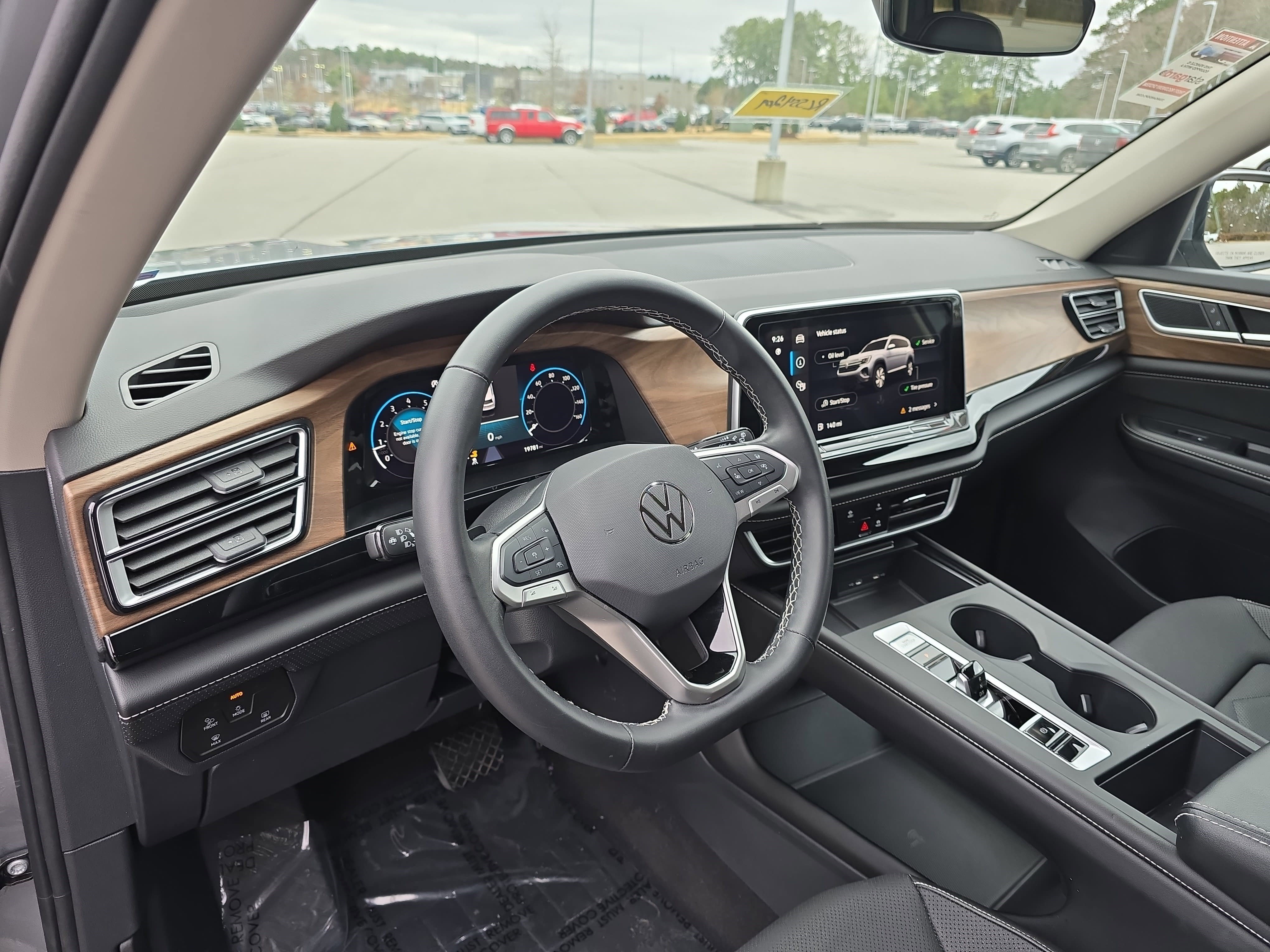 Used 2024 Volkswagen Atlas SE image 15