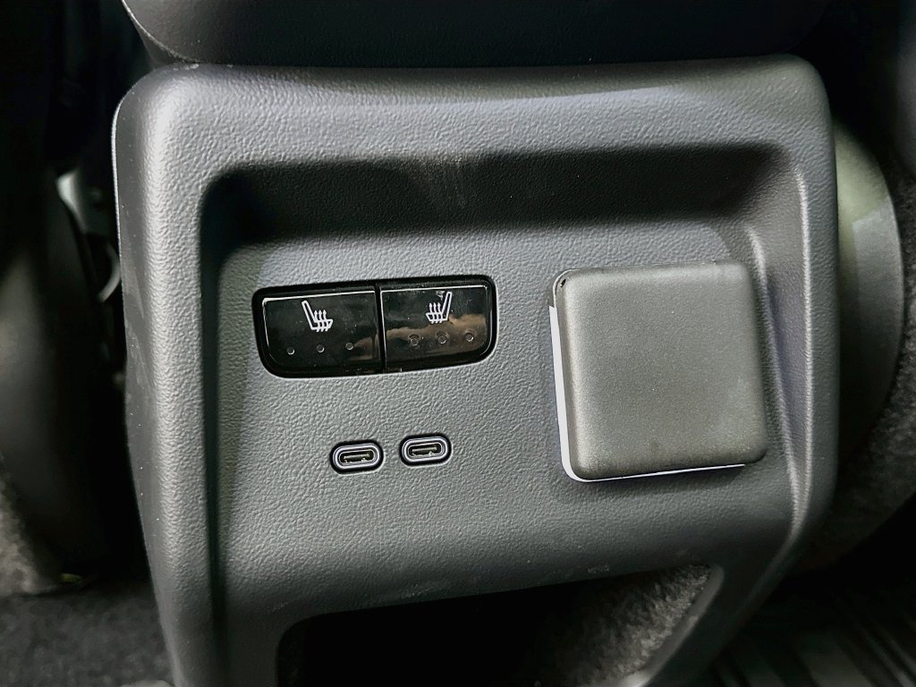 Used 2026 Cadillac Optiq Sport 2 w/ LPO, Floor Liner Package AWD/4WD image 30