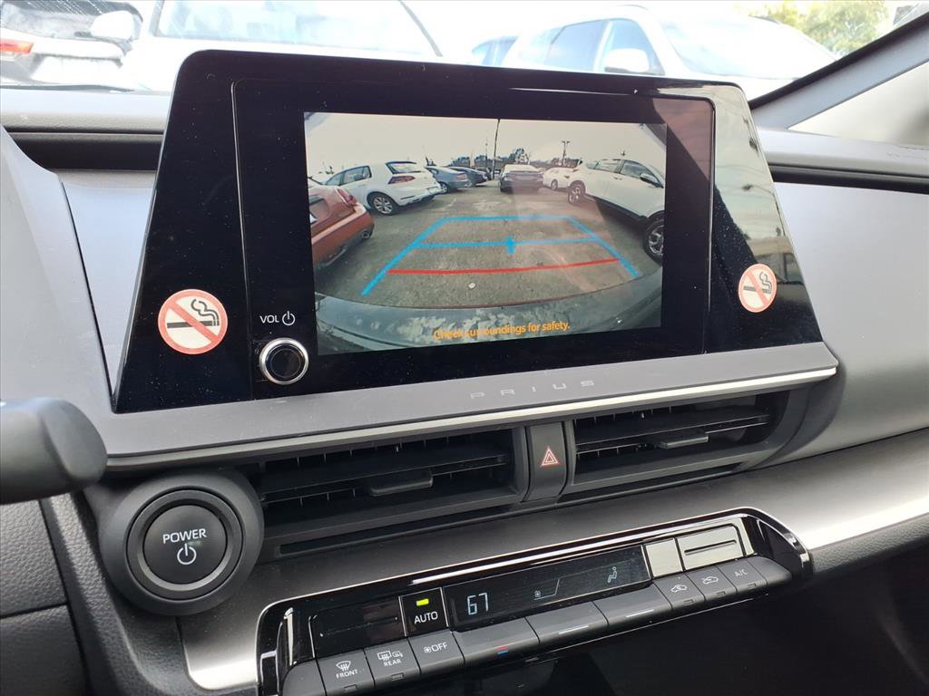 Used 2023 Toyota Prius LE image 10
