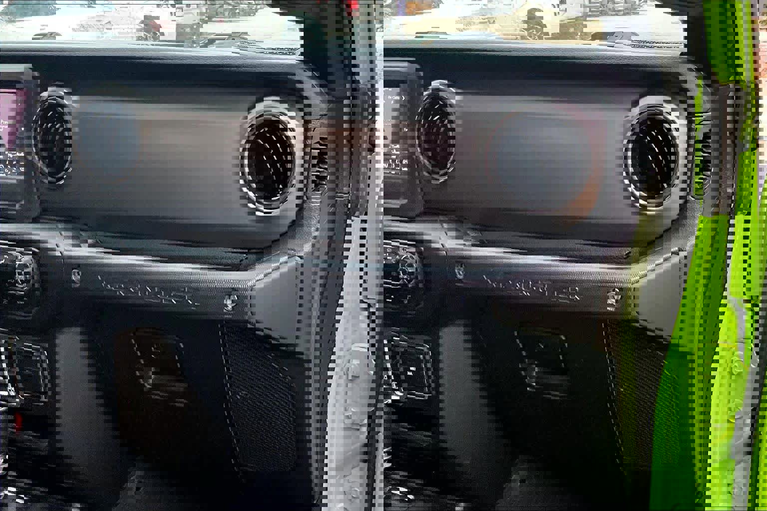 Used 2021 Jeep Wrangler Sport S image 15