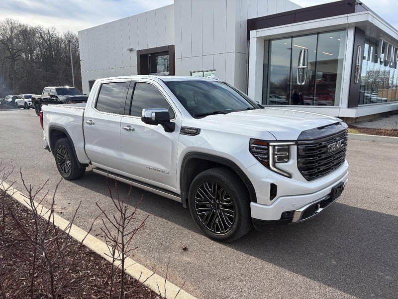 Used 2022 GMC Sierra 1500 Denali Ultimate image 2