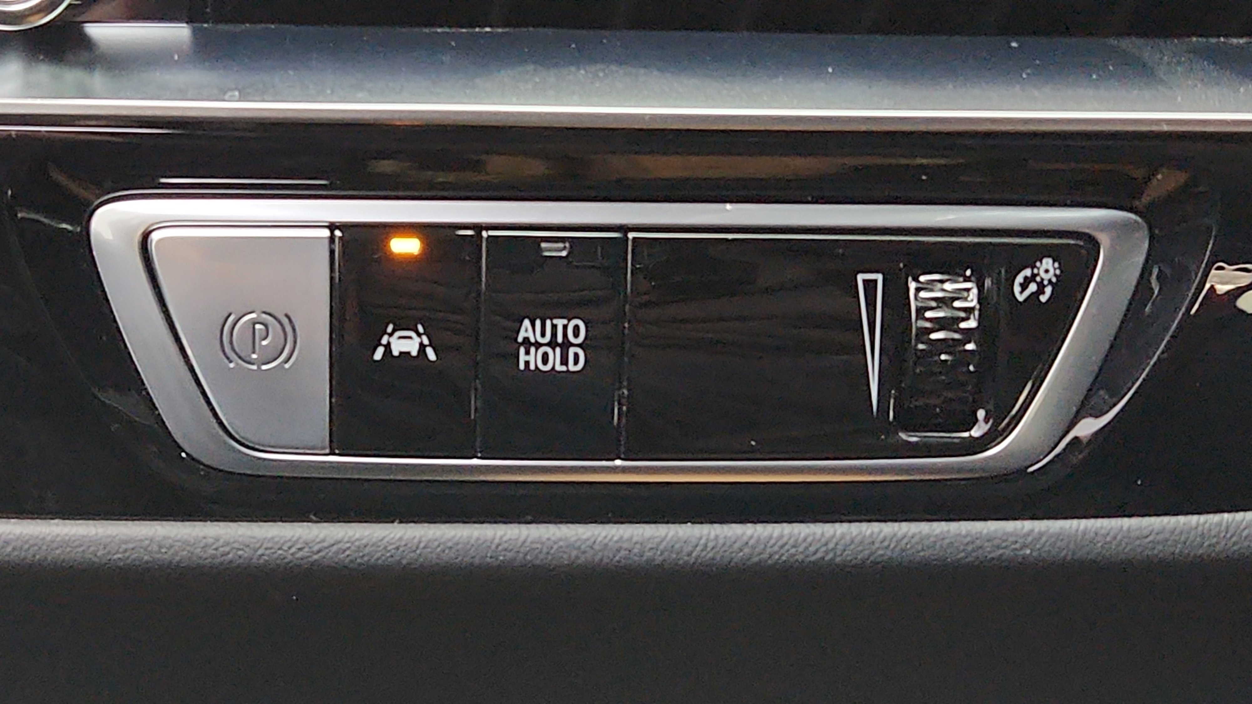 New 2026 Cadillac Lyriq V w/ LPO, Floor Liner Package image 25