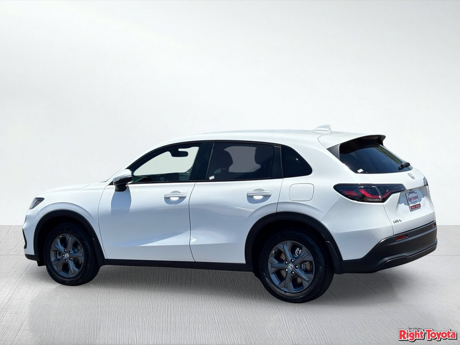 Used 2027 Honda HR-V LX image 4
