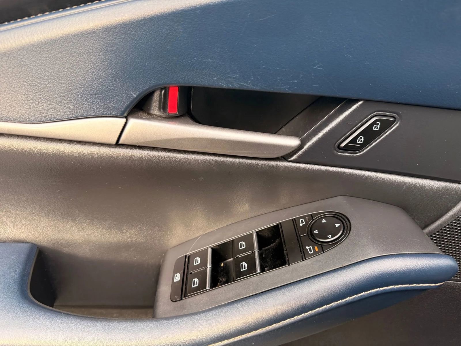 Used 2020 MAZDA CX-30 AWD w/ Select Package image 9