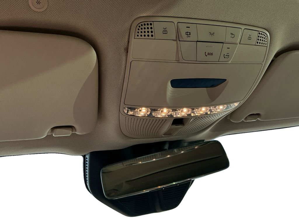 Used 2022 Mercedes-Benz GLC 300 4MATIC image 22