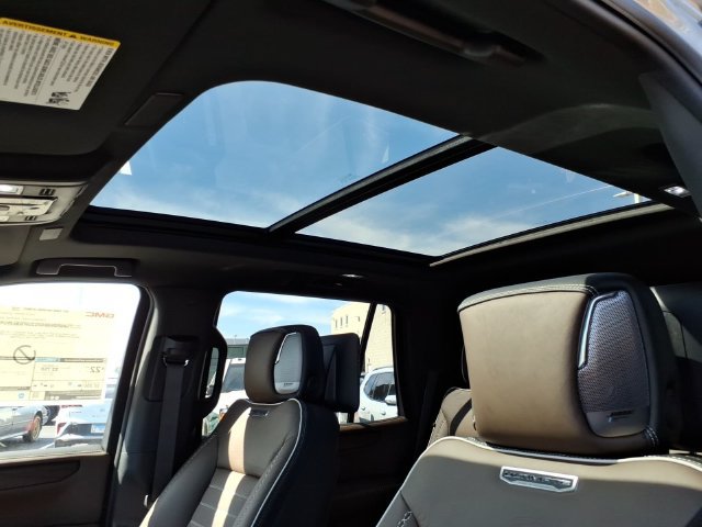 New 2027 GMC Yukon Denali Ultimate AWD/4WD image 15