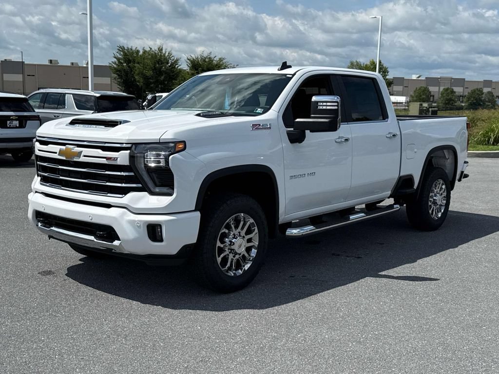 New 2026 Chevrolet Silverado 3500 LT w/ Z71 Chrome Sport Edition AWD/4WD image 15