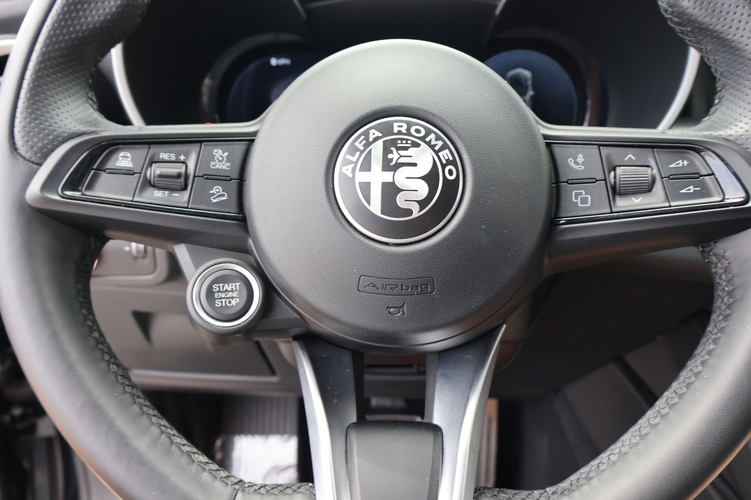 Used 2024 Alfa Romeo Stelvio Ti AWD/4WD image 24