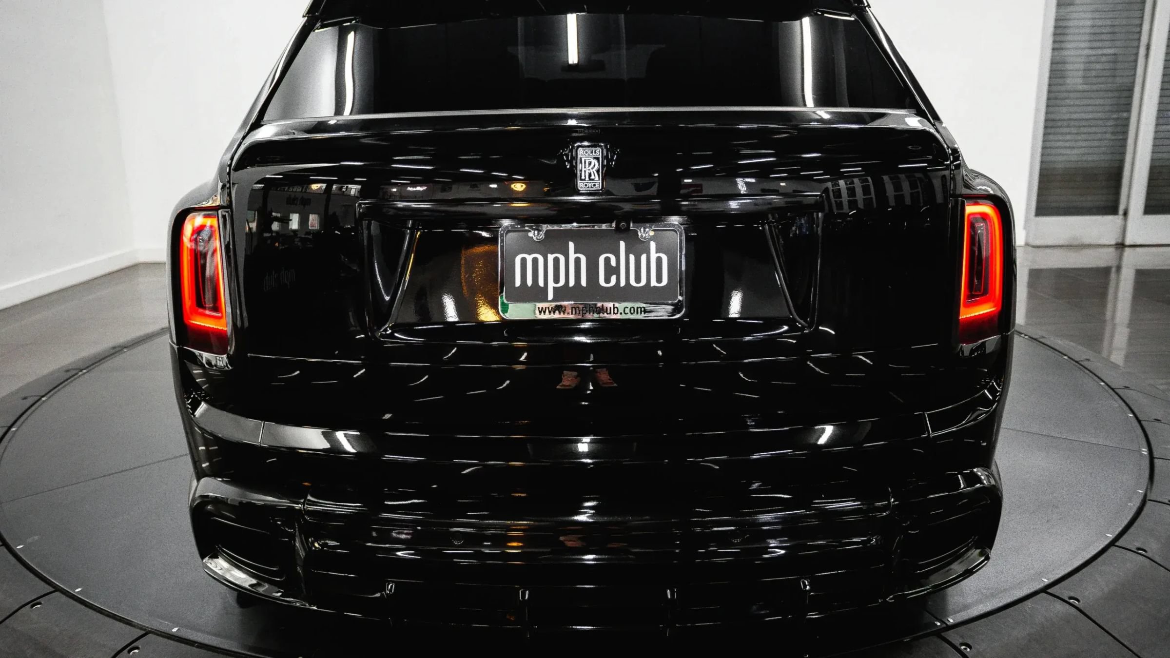 Used 2021 Rolls-Royce Cullinan AWD/4WD image 11