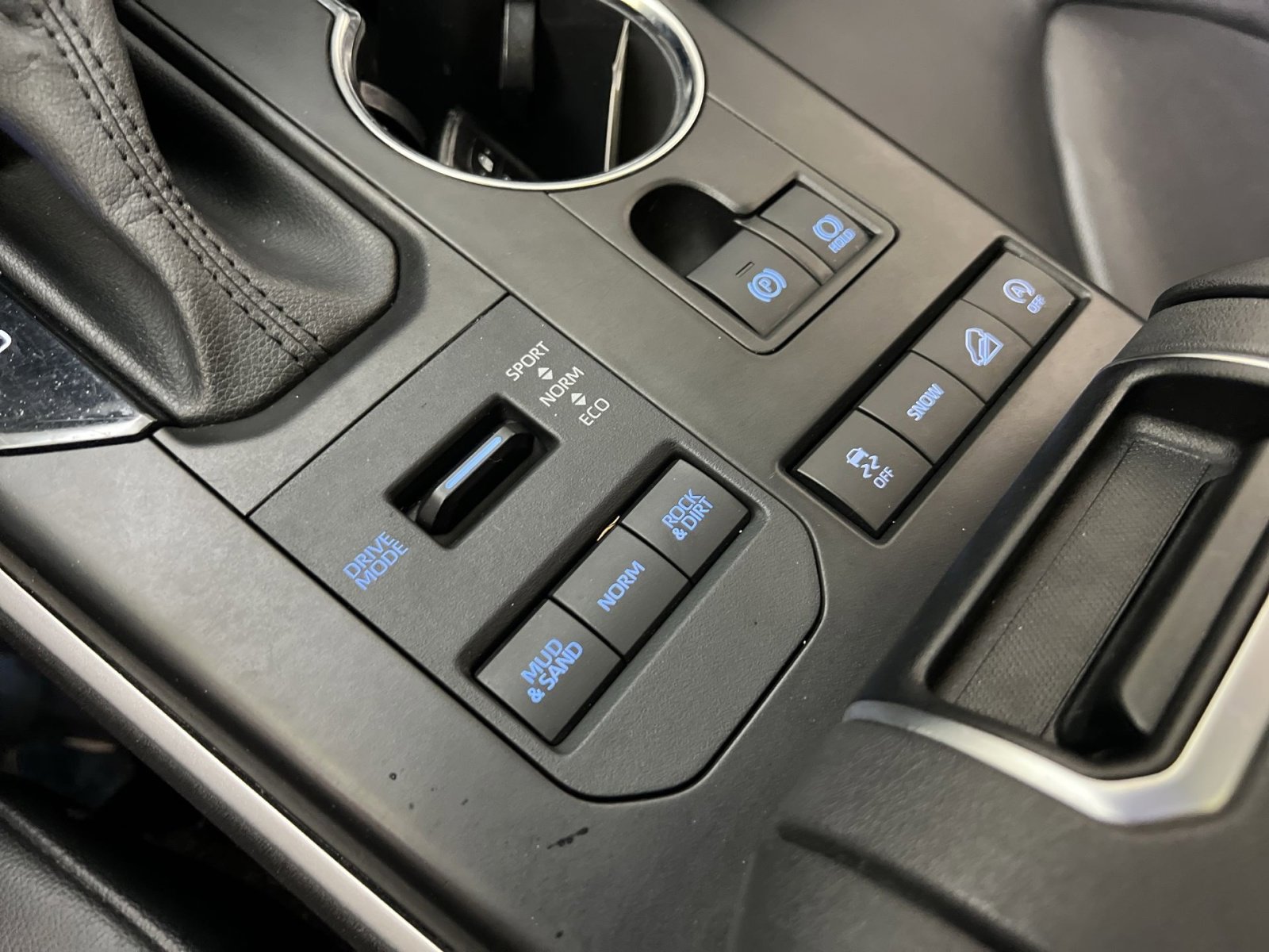 Used 2021 Toyota Highlander XLE image 36