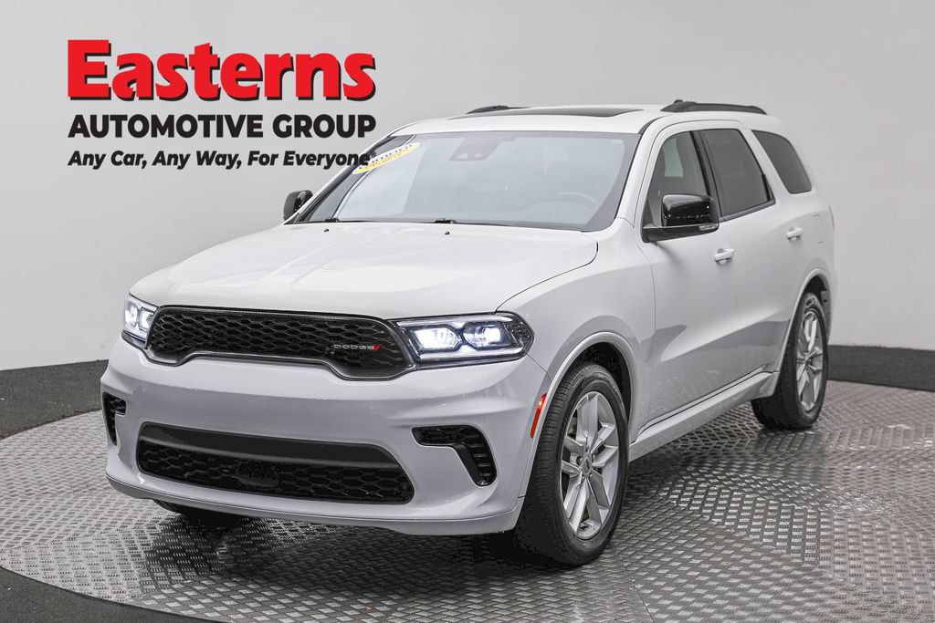 Used 2024 Dodge Durango GT RWD image 1