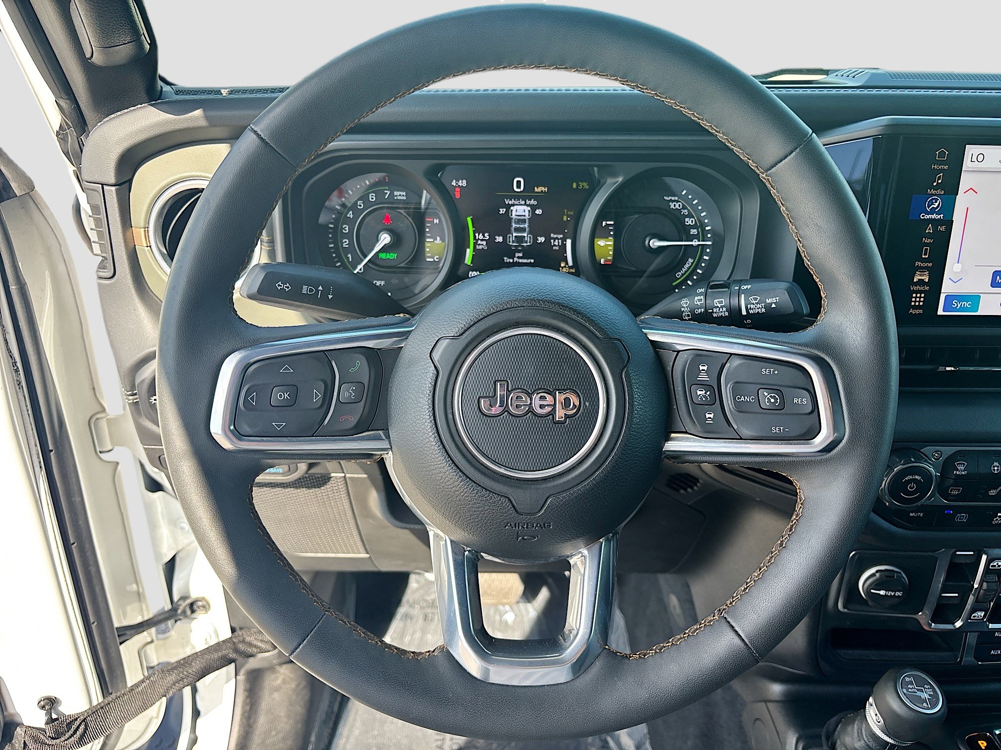 Used 2024 Jeep Wrangler High Altitude AWD/4WD image 38