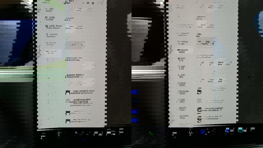 Used 2024 Tesla Model X image 21