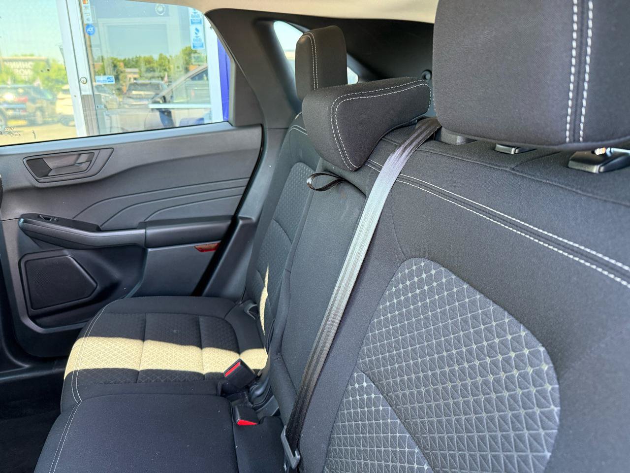 Used 2025 Ford Escape Active AWD/4WD image 10