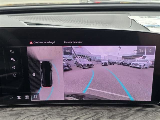 Used 2025 Audi Q5 Premium Plus w/ Premium Plus image 8