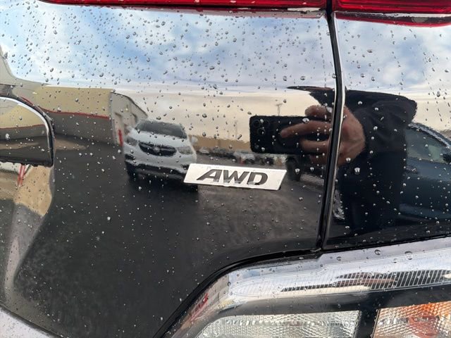 Used 2023 Hyundai Kona SEL w/ Cargo Package image 9