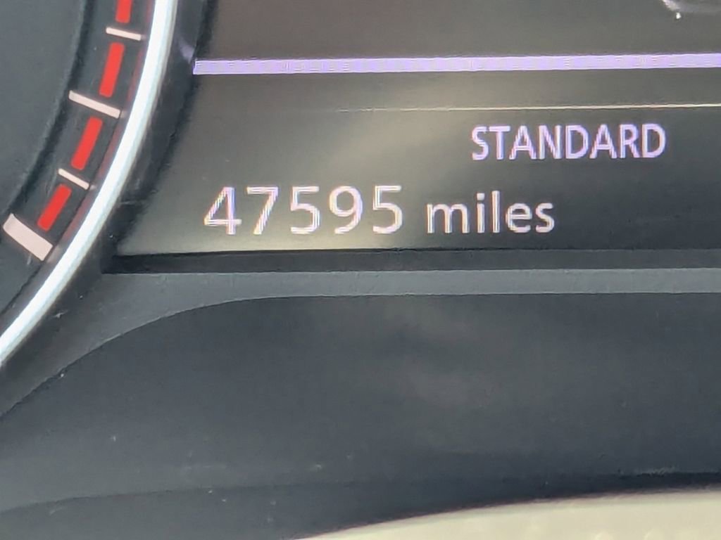 Used 2024 Nissan Pathfinder SV image 28