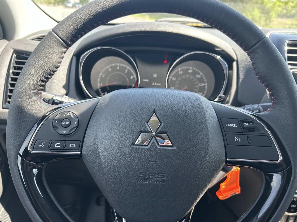 New 2026 Mitsubishi Outlander Sport LE AWD/4WD image 24