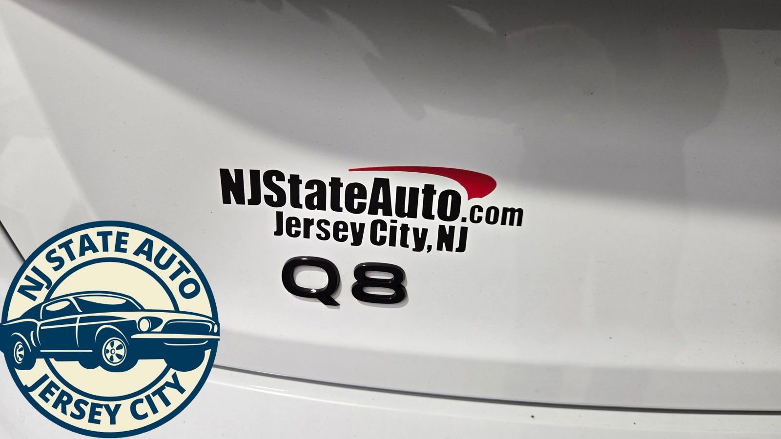 Used 2024 Audi Q8 e-tron Premium Plus image 33