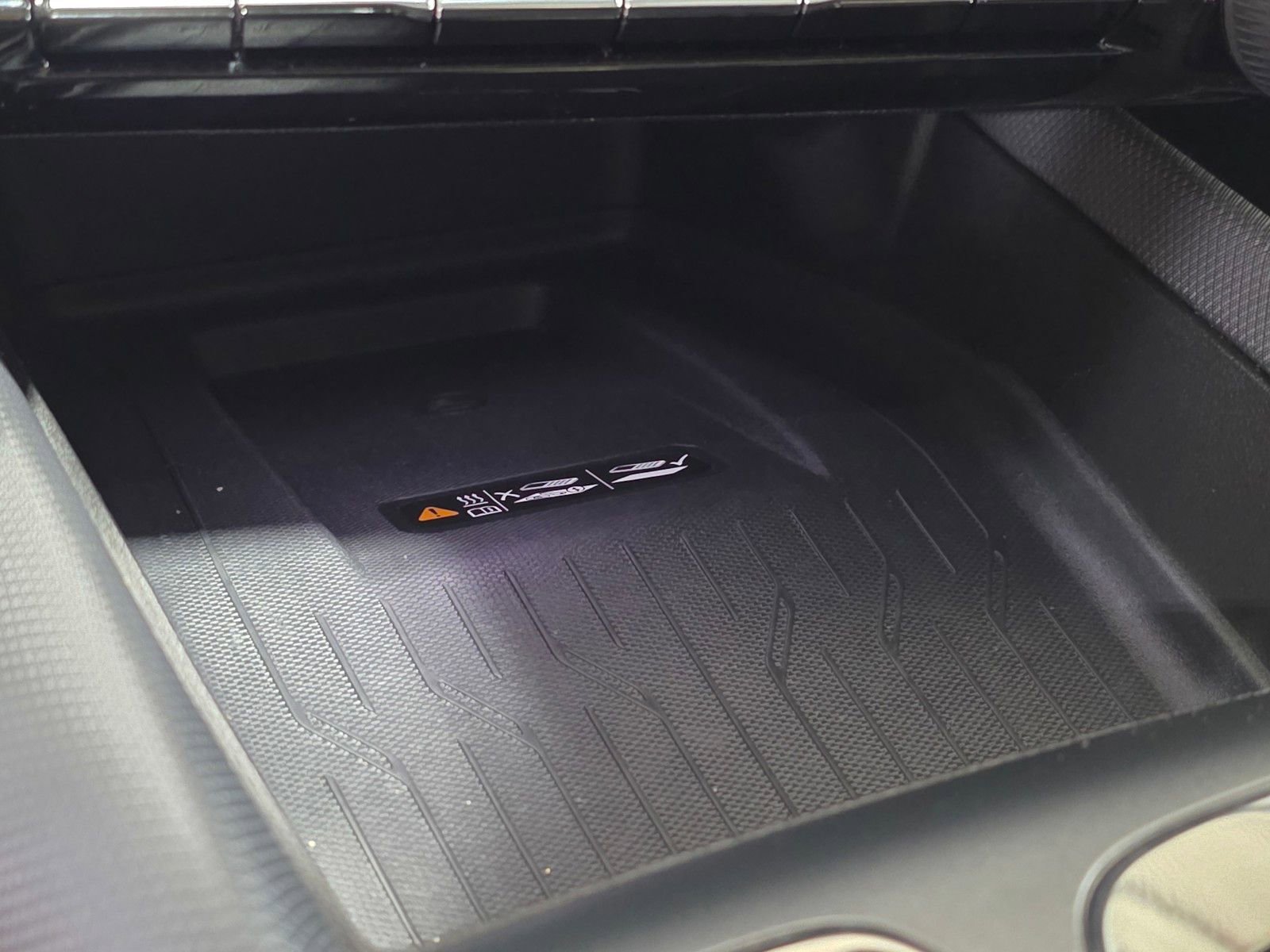 Used 2025 Chevrolet Equinox EV RS w/ Convenience Package II image 31