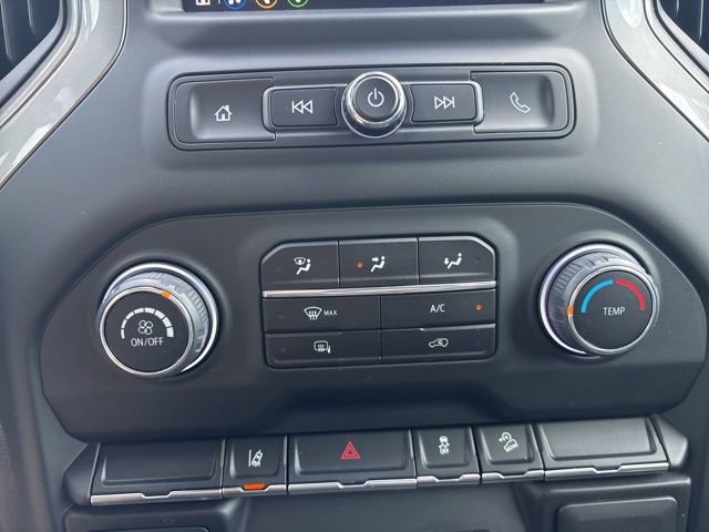 Used 2024 Chevrolet Silverado 2500 Custom image 36